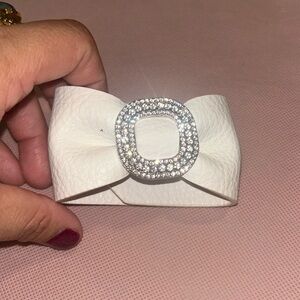 Bracelet rhinestone accent